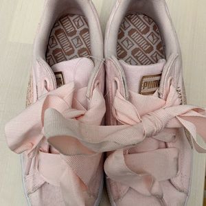 Puma pink tennis shoes